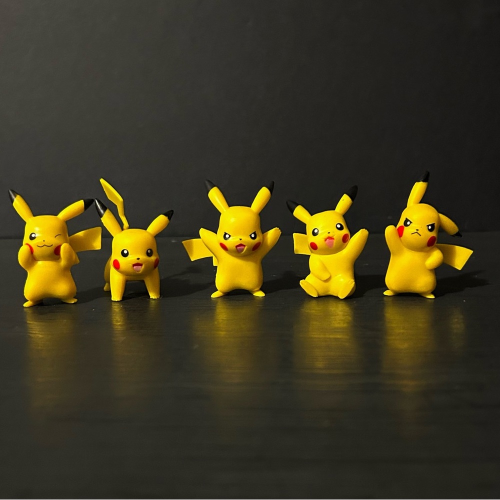 5 Pokémon Pikachu Battle Ready Figures, 1.5-2 Inches Tall